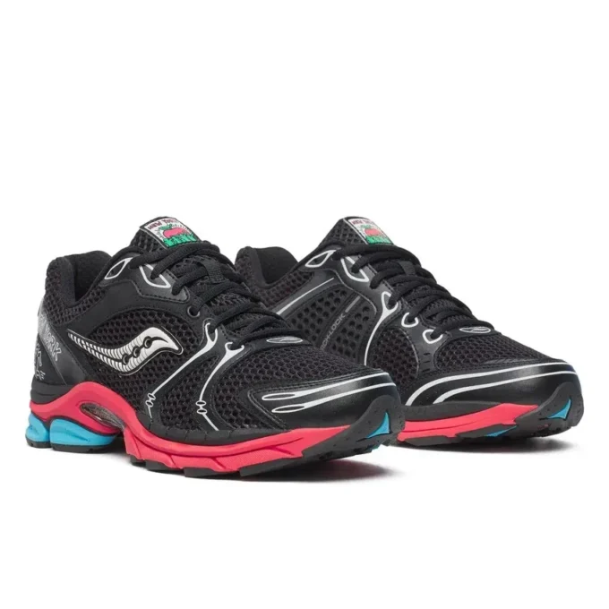 Keith haring x saucony nyc progrid triumph 4