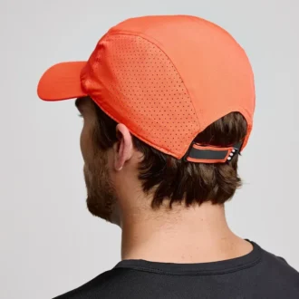 Outpace hat