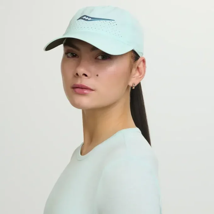 Outpace petite hat