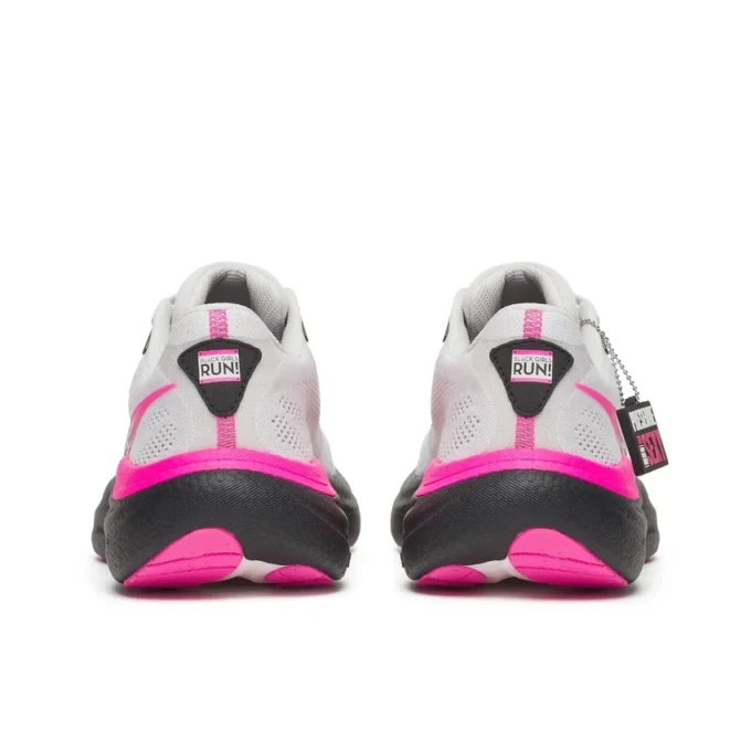 Women’s black girls run x saucony ride 19