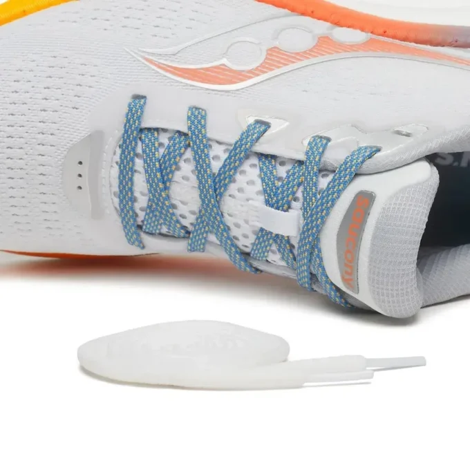 Women’s every woman’s marathon x saucony triumph 23
