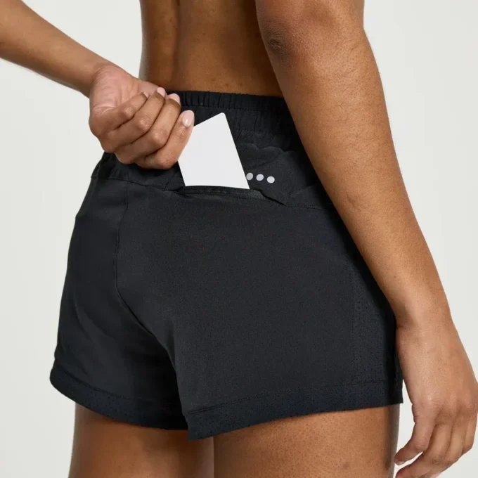 Women’s outpace 2.5″ split short
